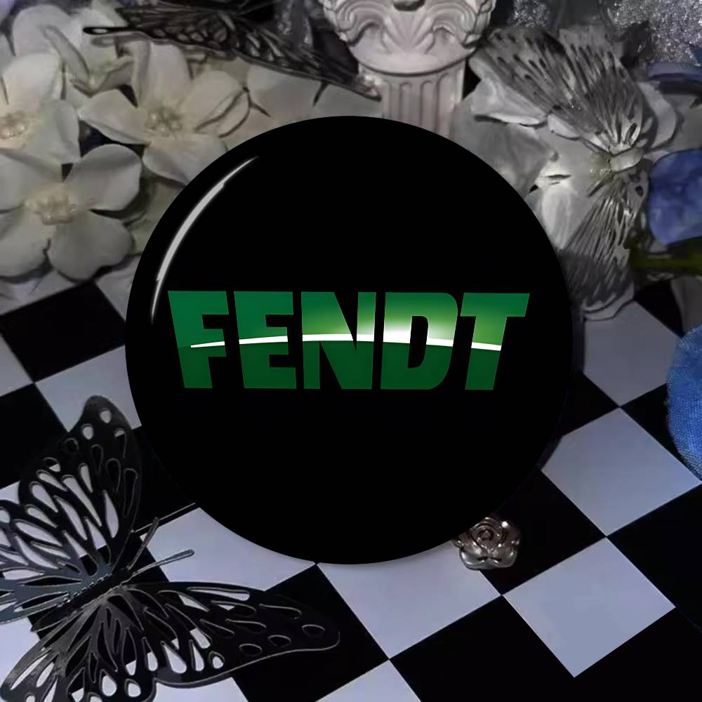 농업용 트랙터 F-Fendt 만화 브로치 애니메이션 배 - Farming Japan 리뷰 및 가격